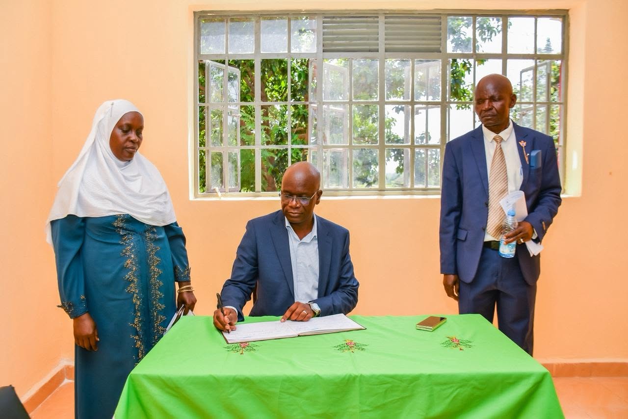 COMMISSIONING OF ONE STOREY TUITION  AND ADMINISTRATION BLOCK AT SIERA GIRLS SENIOR SCHOOL