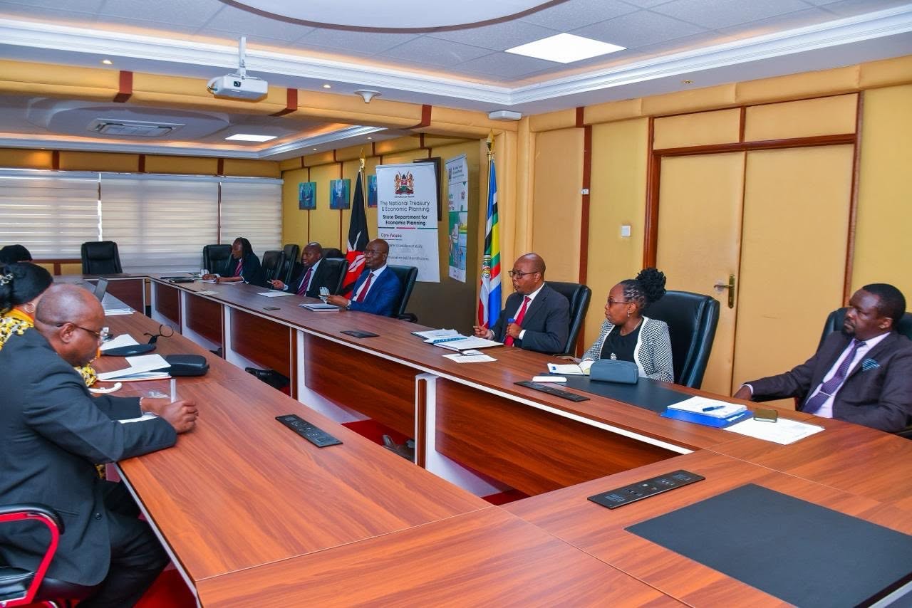PS MEETS ADMINISTRATION DIRECTORATE STAFF