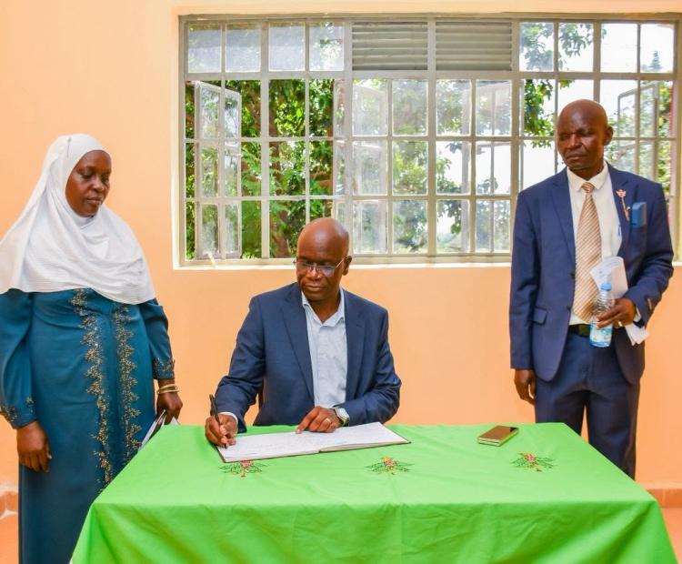 COMMISSIONING OF ONE STOREY TUITION  AND ADMINISTRATION BLOCK AT SIERA GIRLS SENIOR SCHOOL